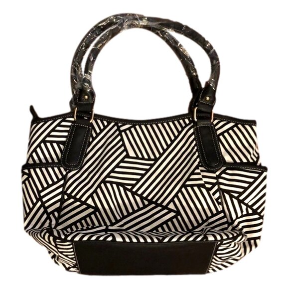 Black / White Geometric Design Shoulder Bag w/ End Pockets & Flap Front - New - Picture 2 of 5